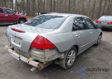 2006 Honda Accord 2.4 Ex z USA, uszkodzony, nr VIN 1HGCM56796A160675